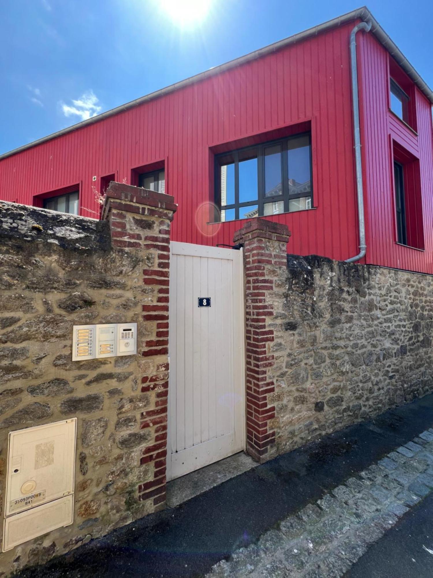 Duplex Hypercentre Apartment